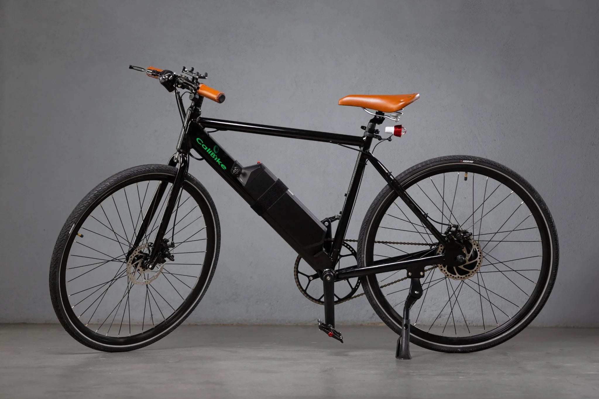 Calibike E-Bike – High-Performance Electric Bike | 33 MPH Speed, 33 LB Weight, Up to 100 Mile Range